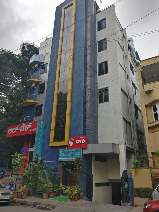 Hotel Skyland Bangalore Bagian luar foto
